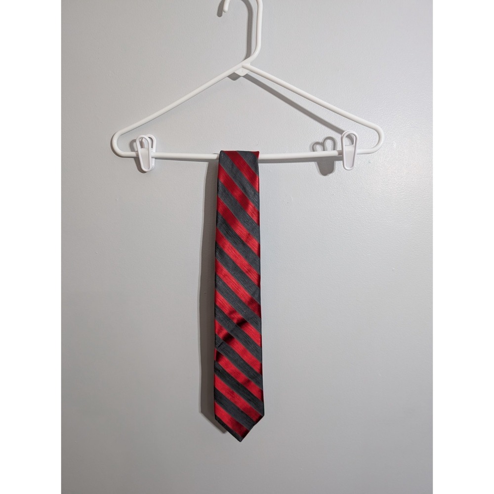 TED‎ BAKER MENS  GRAY/RED 100%SILK NECK TIE WIDTH: 3 1/4"